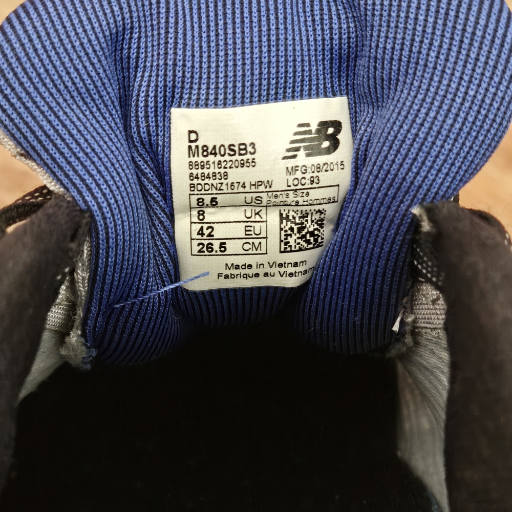 New Balance Men's Gray and Blue Running Shoes - Picture 4 of 5